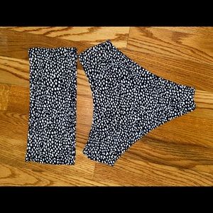 Omkagi Amazon brand bikini set. Worn once. Like new. Size small.